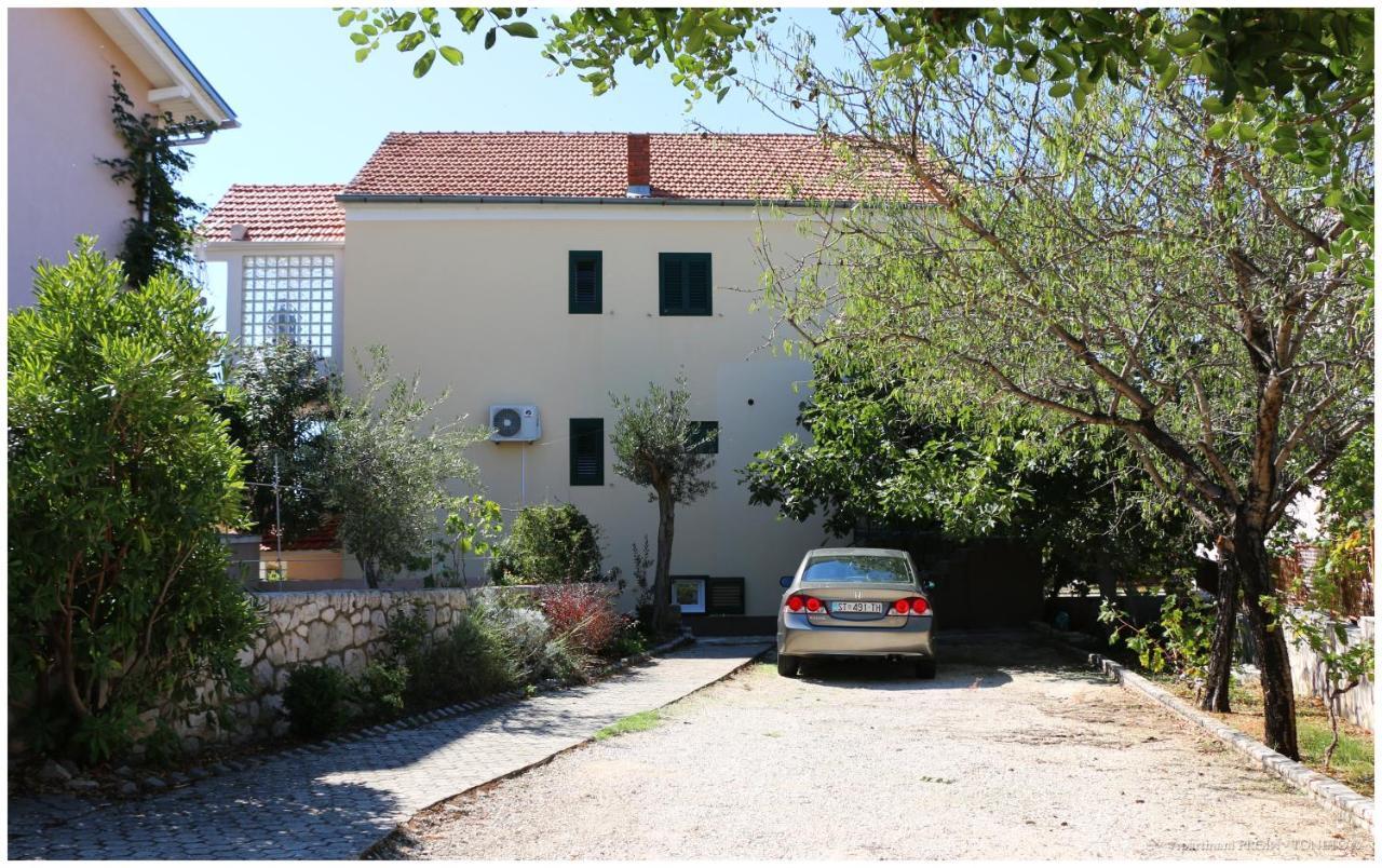 Apartments Lujo Primošten Exterior foto