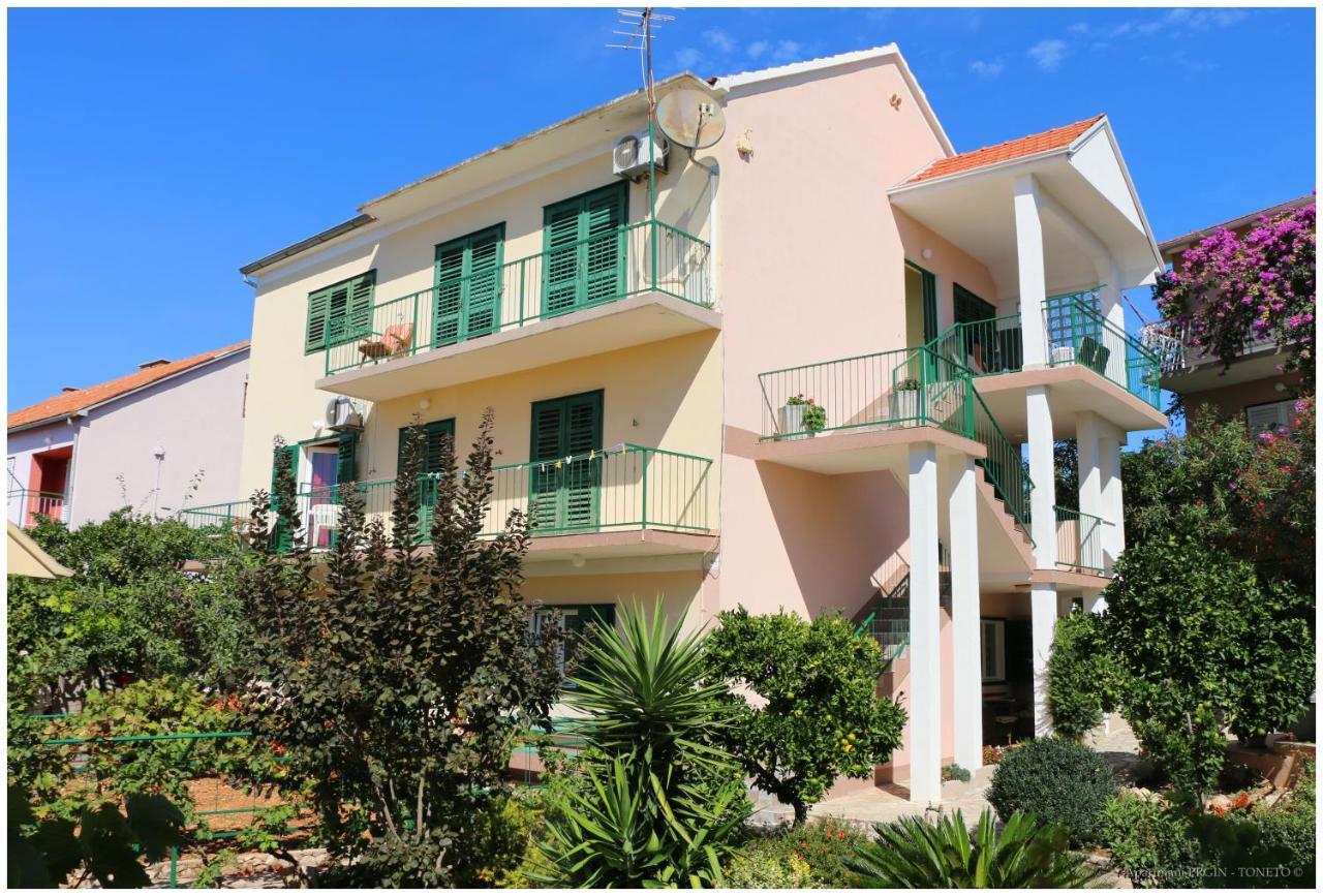 Apartments Lujo Primošten Exterior foto
